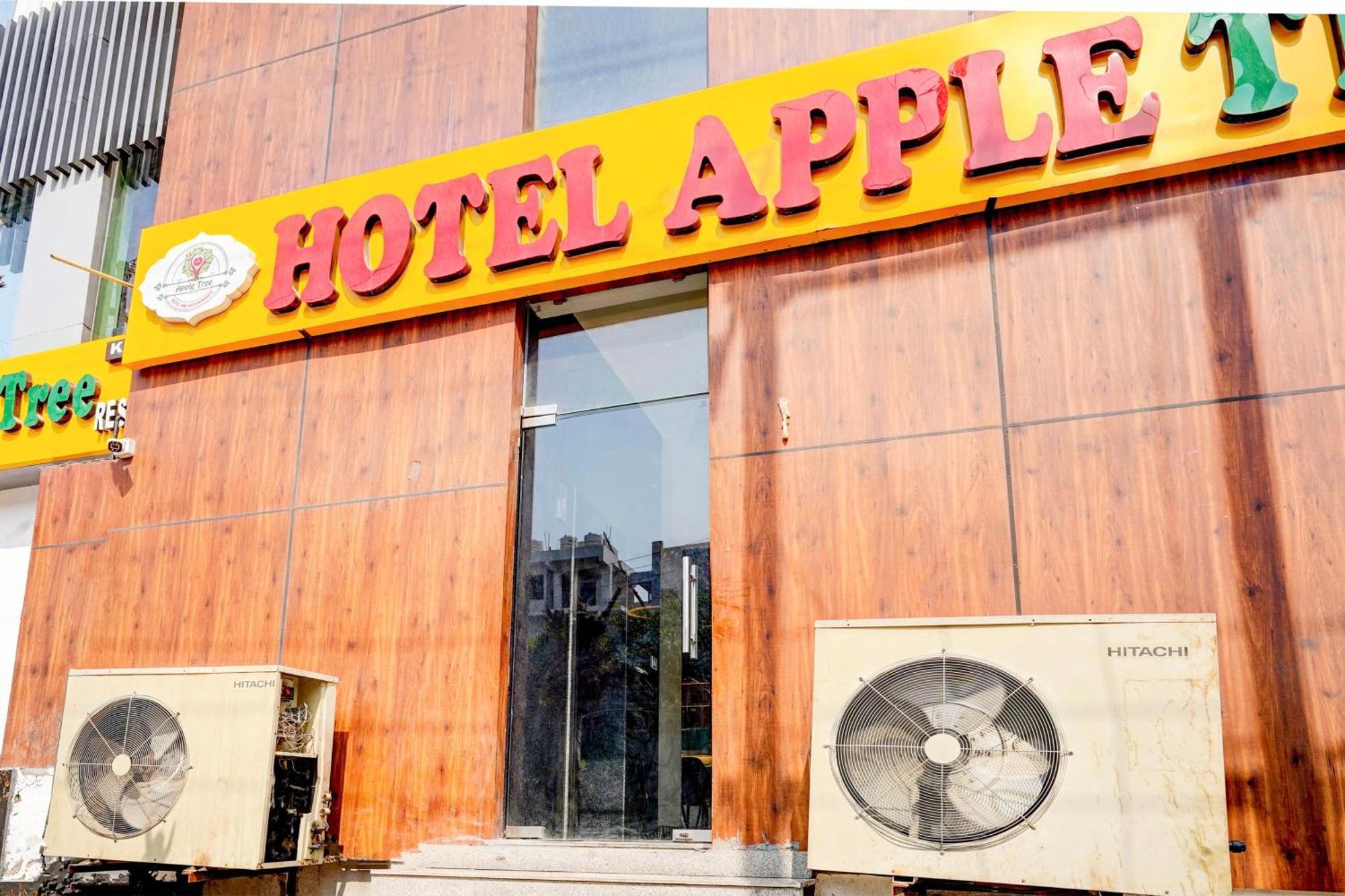 Collection O Apple Tree Hotel Noida Eksteriør billede