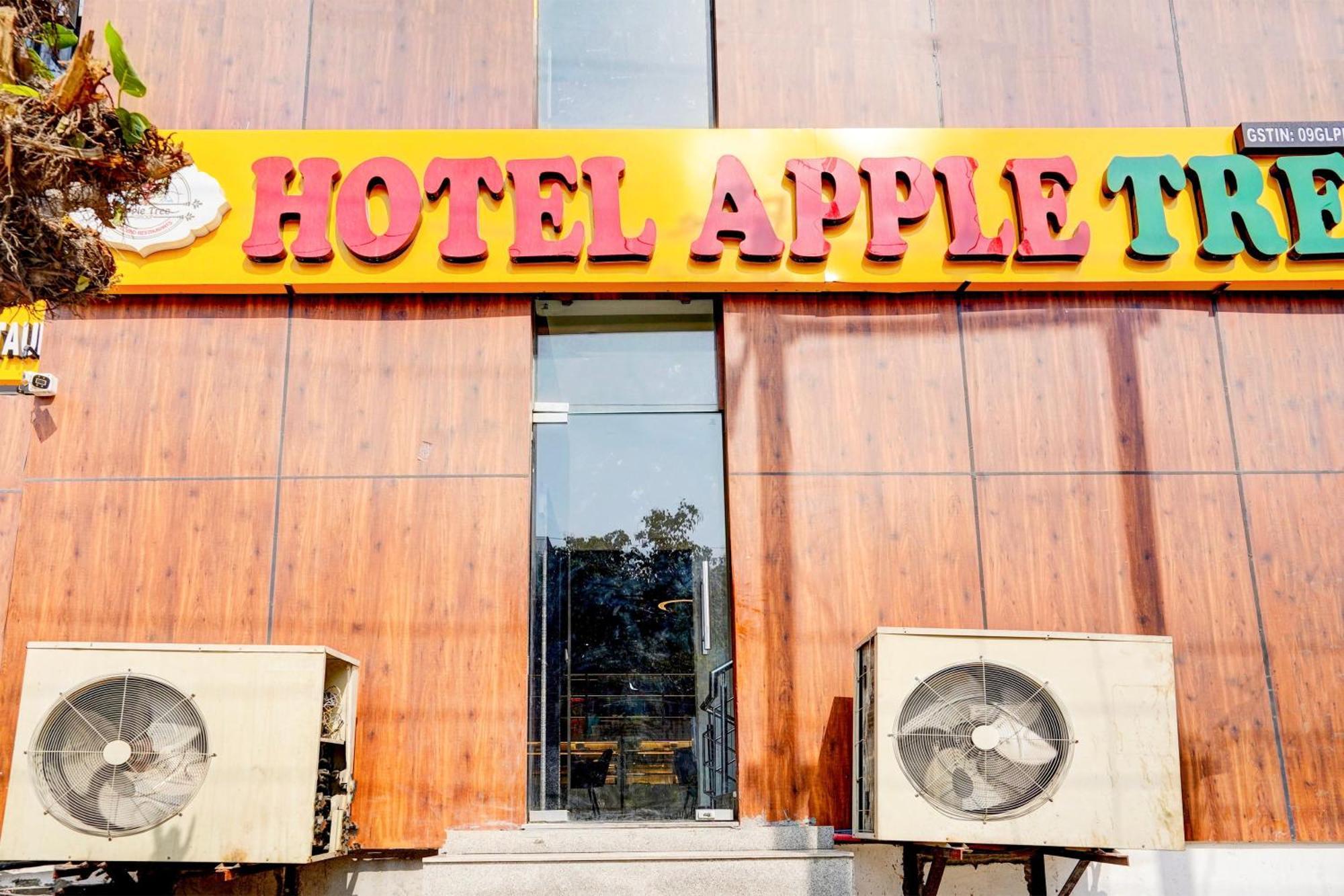 Collection O Apple Tree Hotel Noida Eksteriør billede